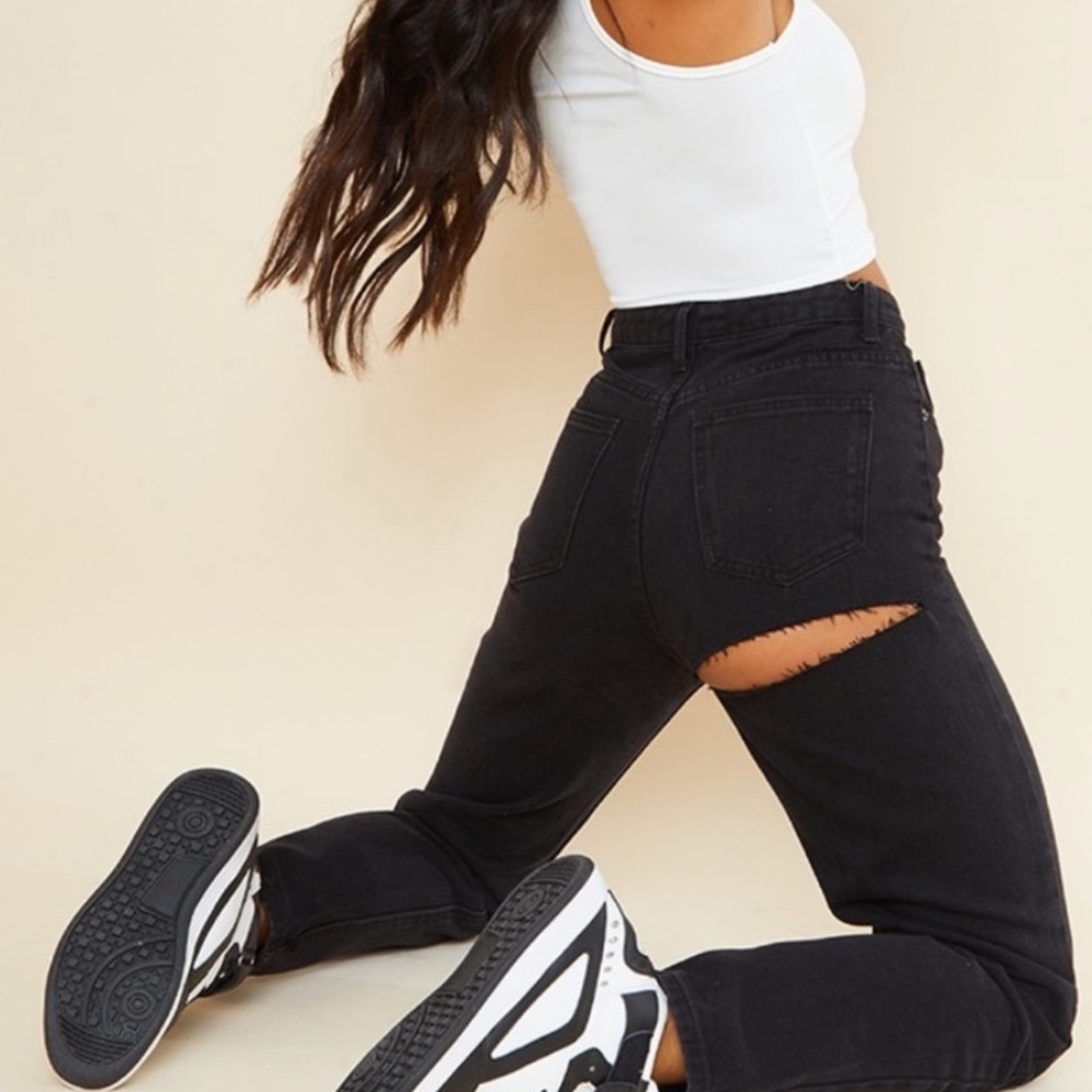 Ripped Mom Jeans
